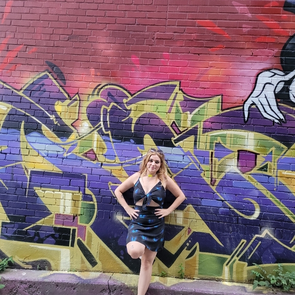 Butterfly dress - Picture 6 of 7